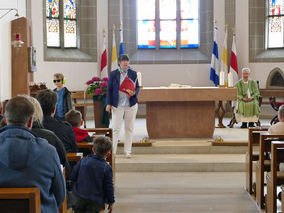 Vorstellung der Kommunionkinder in St. Crescentius (Foto: Karl-Franz Thiede)